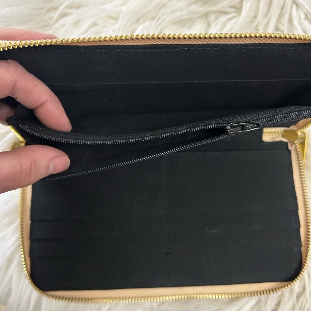 Sseko Kawa Black and Cream Pattern Clutch and Coinpurse - Picture 7 of 9